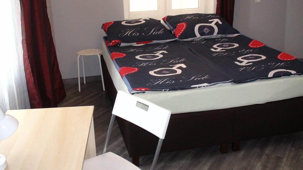 Hostel Kamienna Centrum Κατοβίτσε Εξωτερικό φωτογραφία